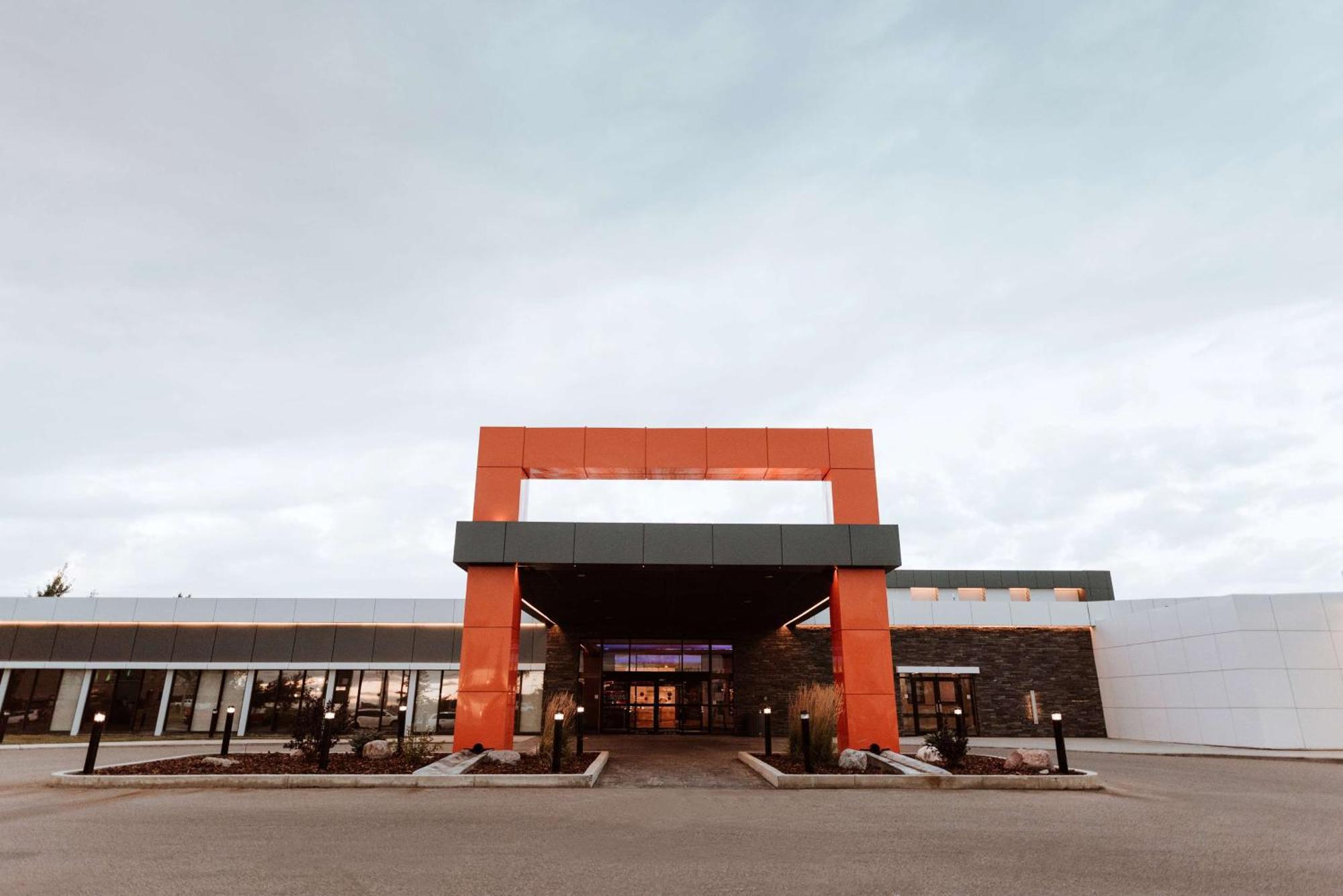 Hotel Coast & Conference Centre
