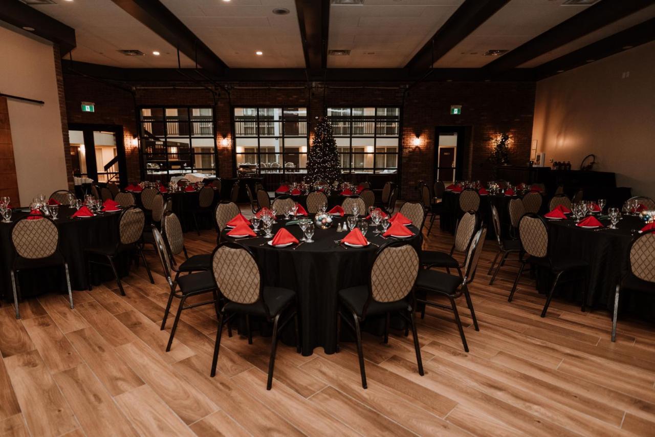 Coast & Conference Centre Hotel